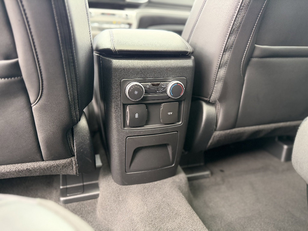 Certified 2022 Ford Explorer XLT w/ Equipment Group 202A image 13