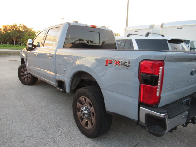 Certified 2024 Ford F250 Lariat w/ Lariat Ultimate Package AWD/4WD image 4