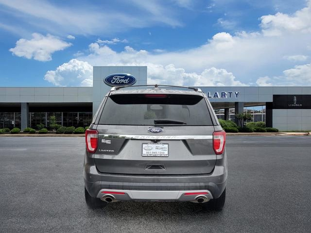 Certified 2017 Ford Explorer Limited w/ Equipment Group 301A FWD image 4