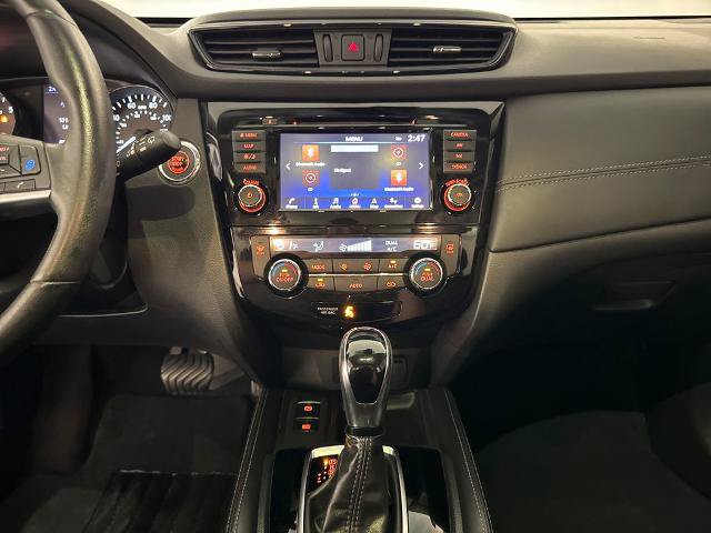 Used 2018 Nissan Rogue SL w/ Premium Package FWD image 25