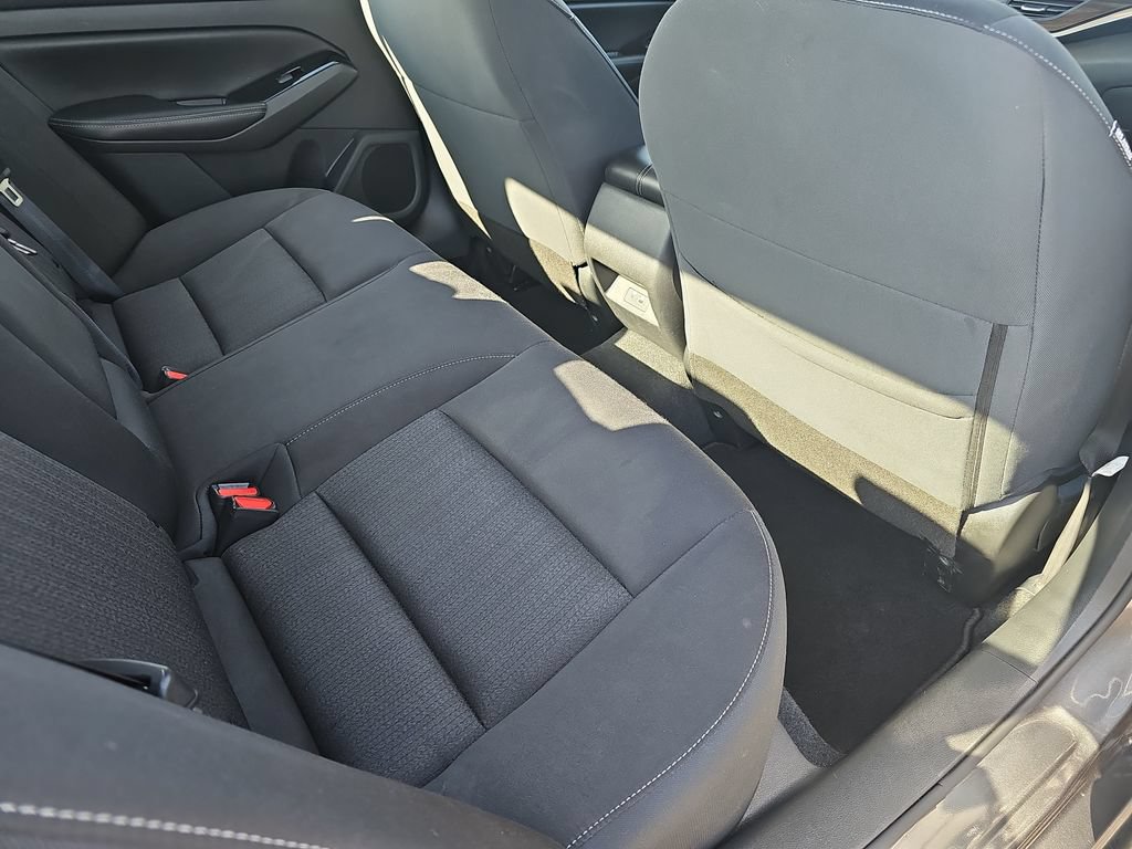 Used 2023 Nissan Altima 2.5 SV FWD image 11