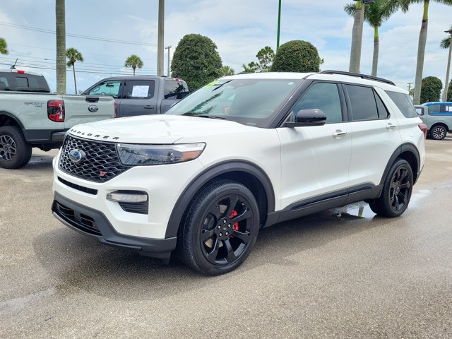 Certified 2023 Ford Explorer ST w/ Equipment Group 401A AWD/4WD image 3