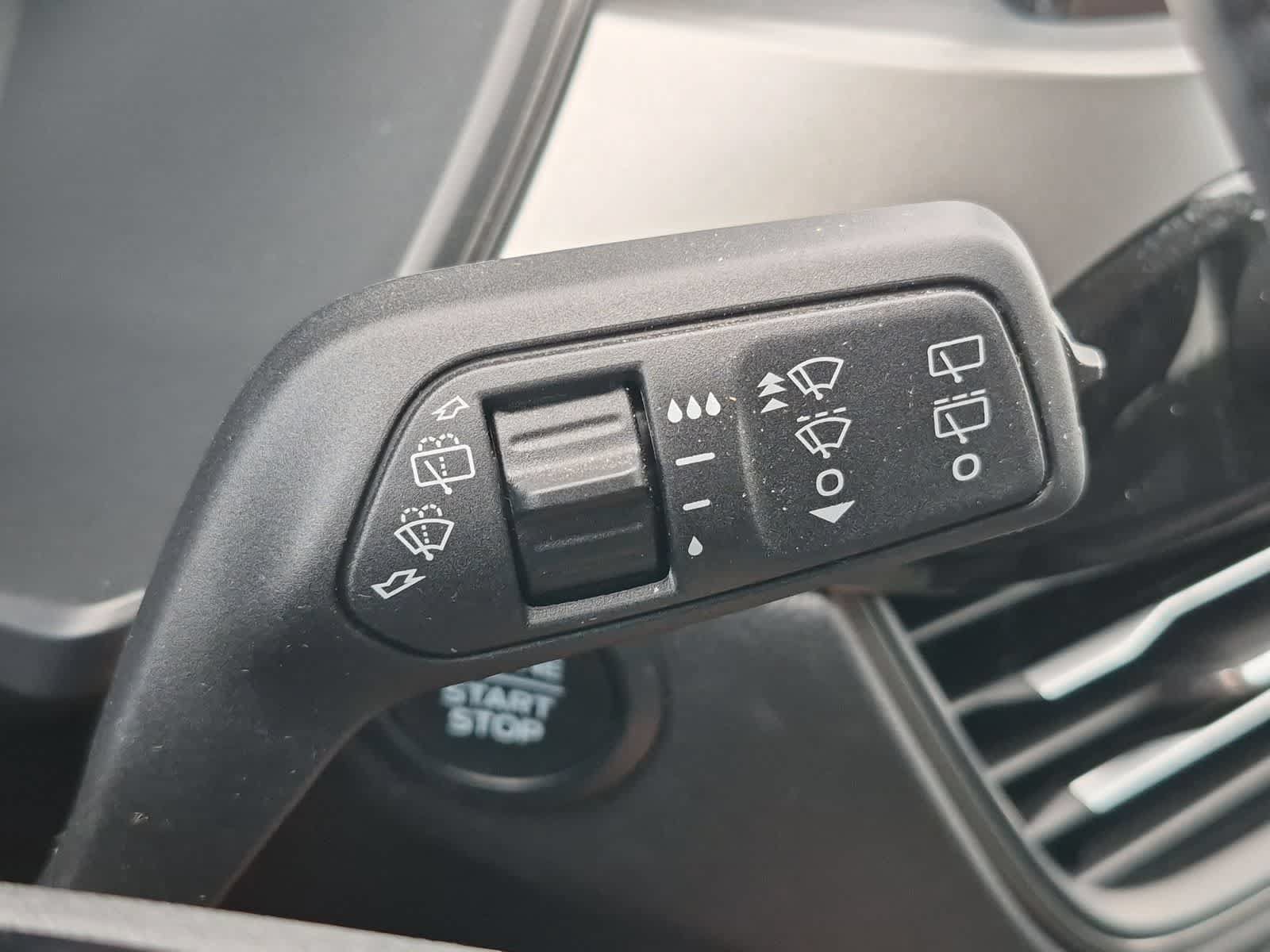 Certified 2023 Ford Escape Active AWD/4WD image 25