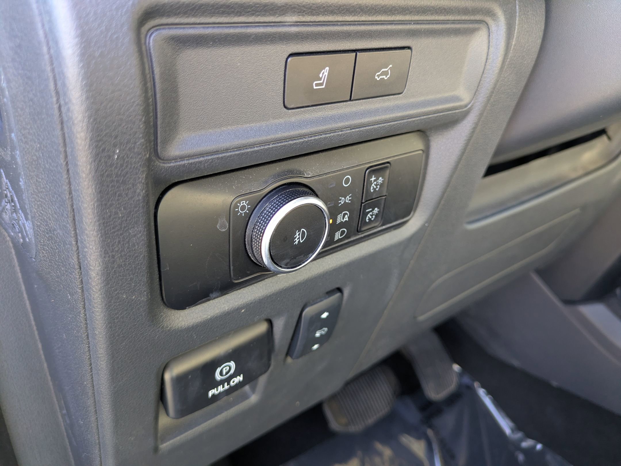 Certified 2024 Ford Expedition Limited image 15