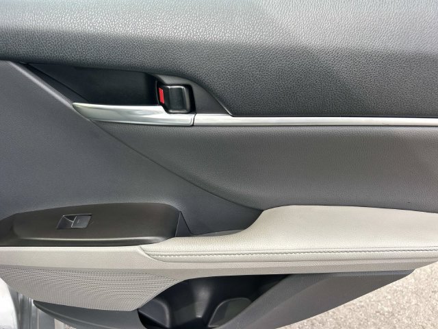 Used 2023 Toyota Camry XLE w/ Navigation Package FWD image 22