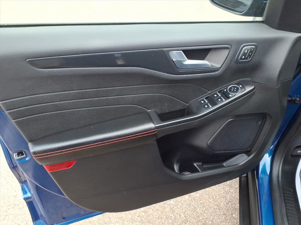 Certified 2023 Ford Escape ST-Line Elite image 12