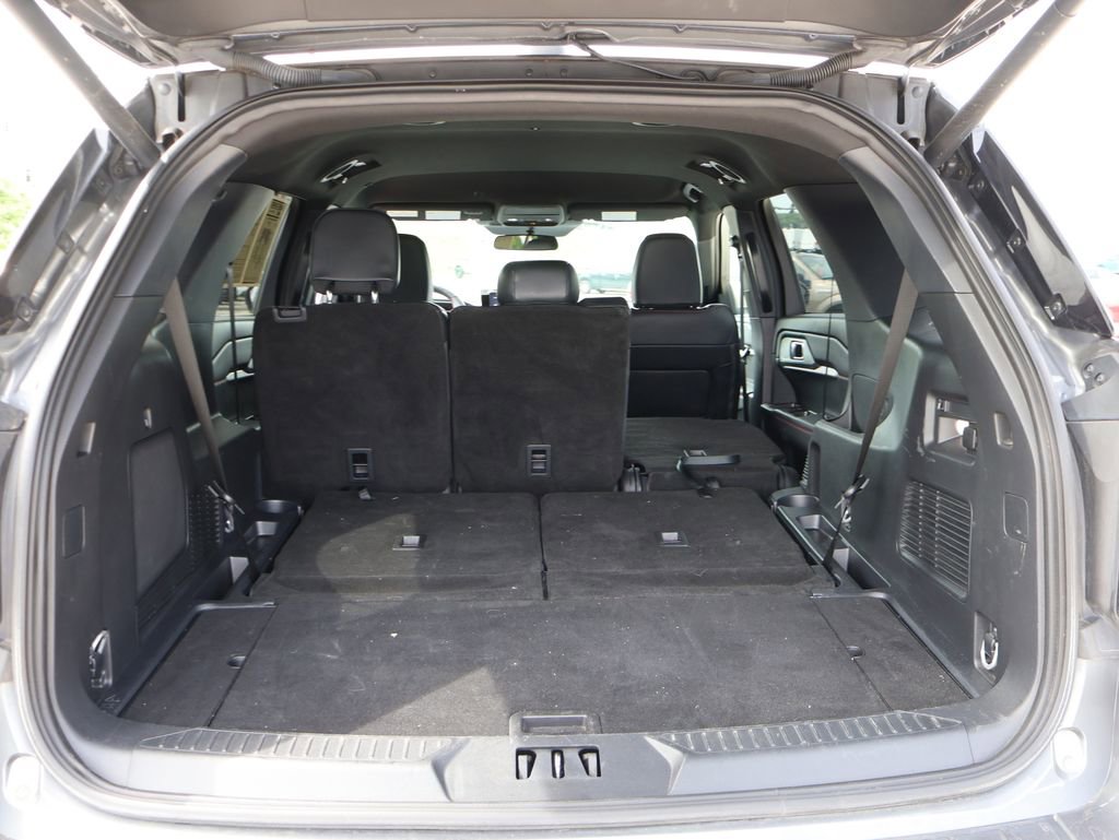 Certified 2025 Ford Explorer ST-Line w/ ST-Line Street Pack AWD/4WD image 15