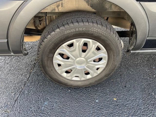 Certified 2019 Ford Transit 350 XLT RWD image 9