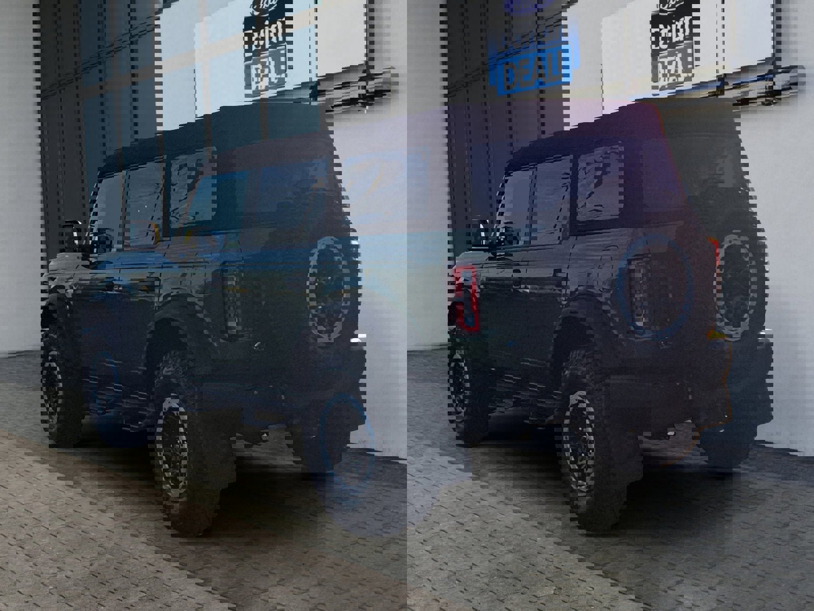 Certified 2023 Ford Bronco Big Bend w/ Sasquatch Package image 4