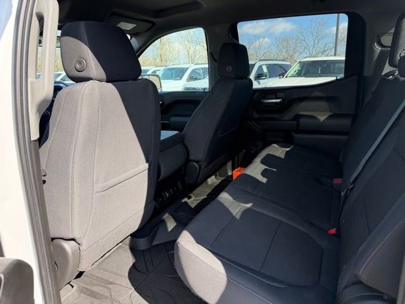 Used 2022 Chevrolet Silverado 1500 LT w/ Safety Package image 7