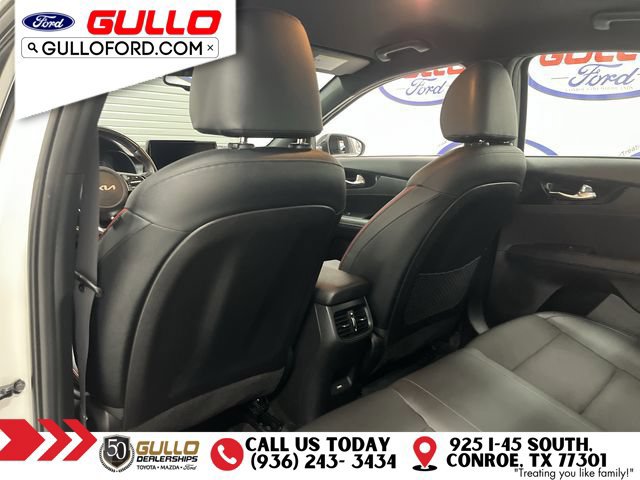 Used 2022 Kia Forte GT w/ GT Technology Package FWD image 15