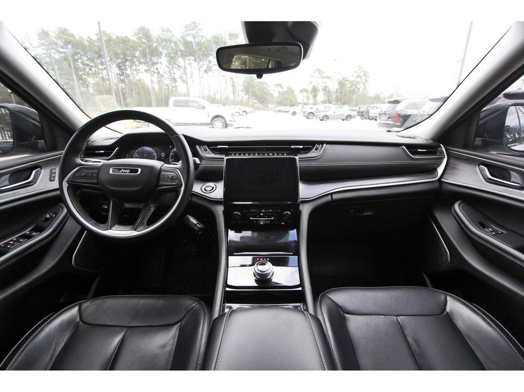 Used 2022 Jeep Grand Cherokee L Limited image 13