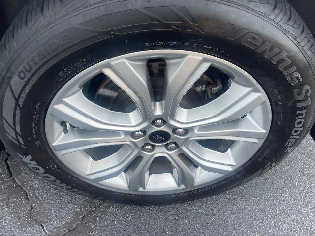 Certified 2024 Ford Edge Titanium image 12