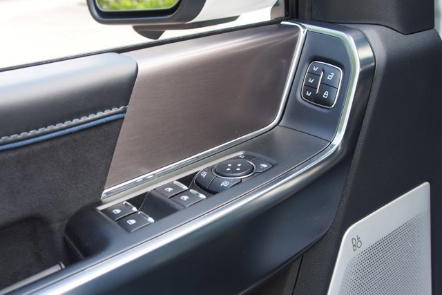 Certified 2025 Ford F150 Platinum w/ Equipment Group 702A High image 19