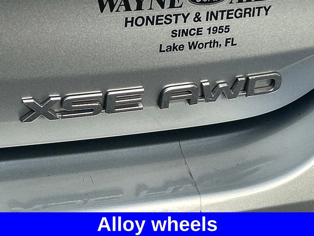 Used 2022 Toyota Highlander XSE image 25