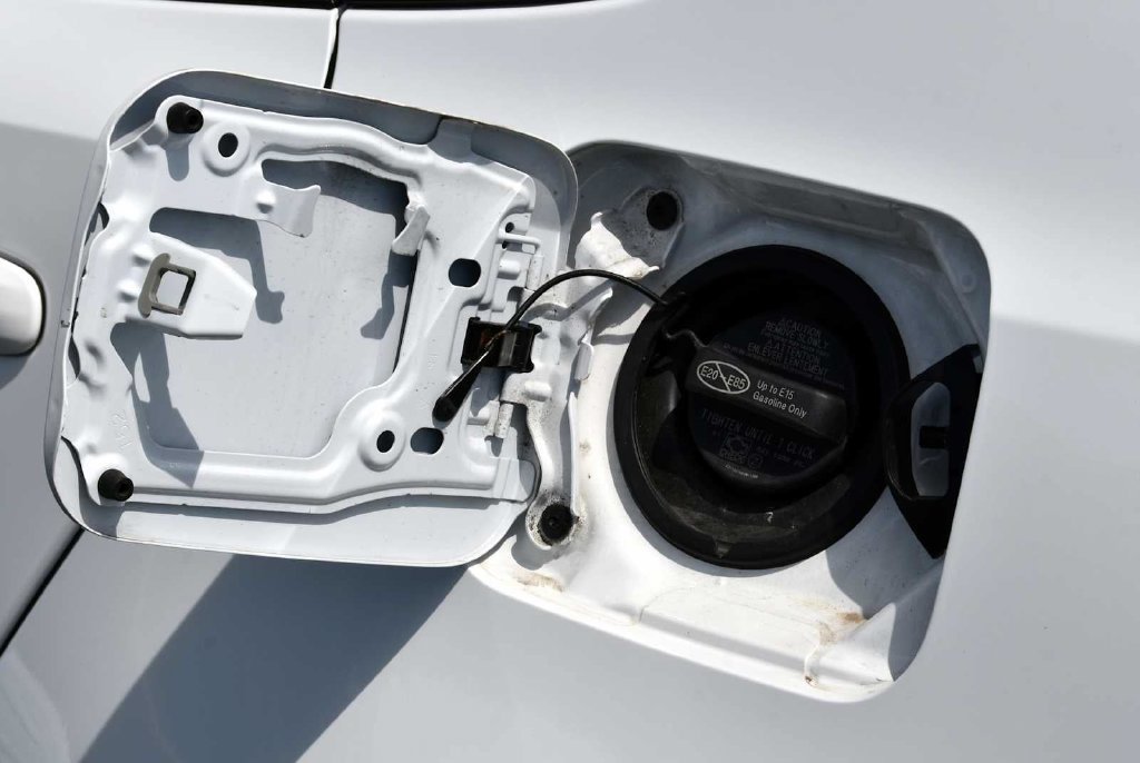Used 2023 Toyota Corolla LE FWD image 33