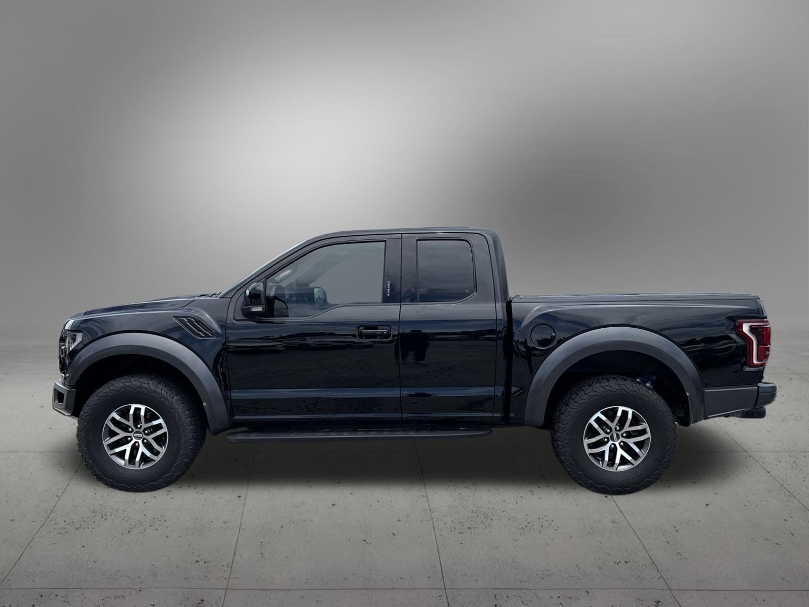 Certified 2018 Ford F150 Raptor w/ Equipment Group 802A Luxury AWD/4WD image 2