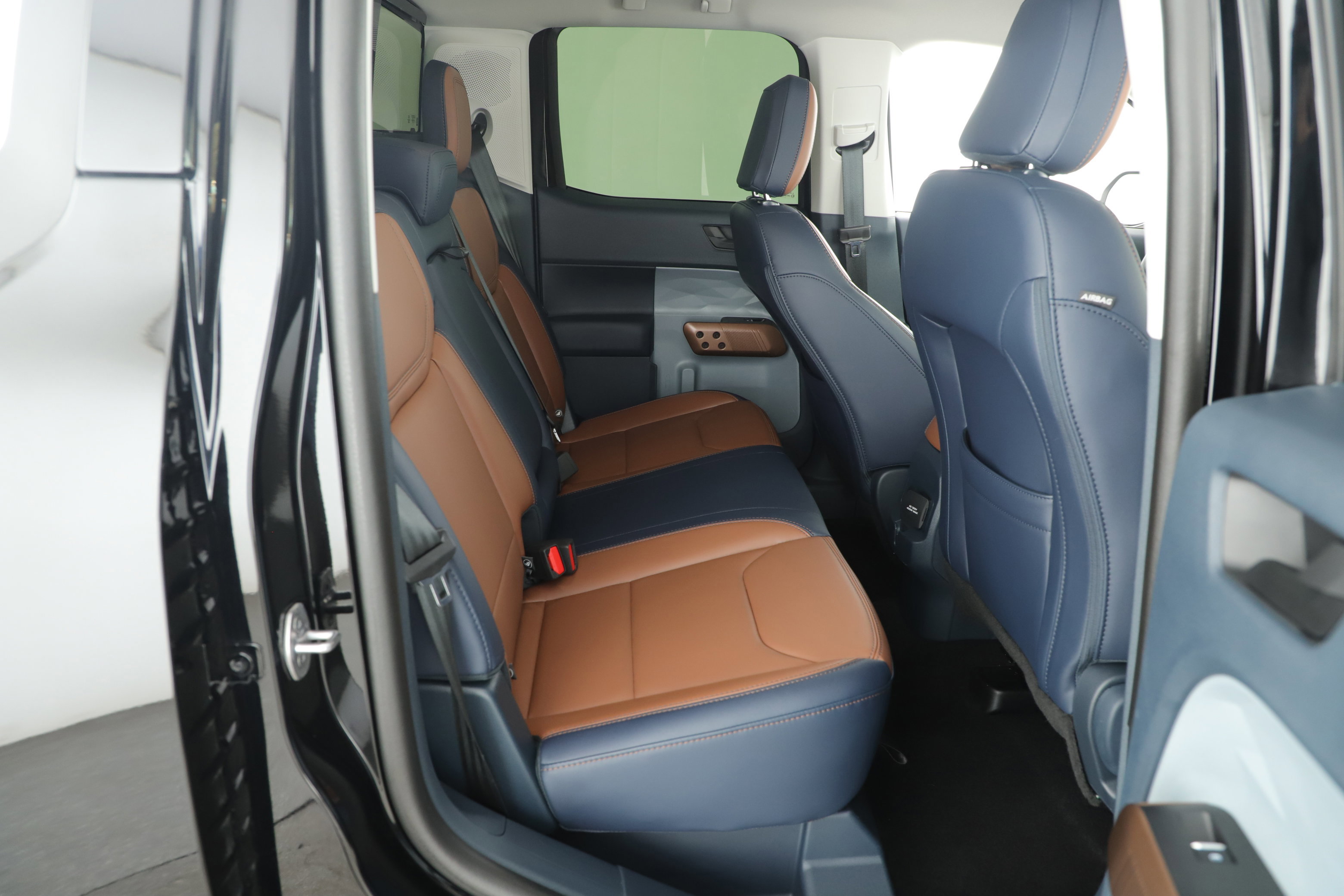 Certified 2024 Ford Maverick Lariat image 12