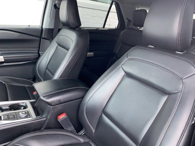 Certified 2022 Ford Explorer XLT w/ Equipment Group 202A image 21