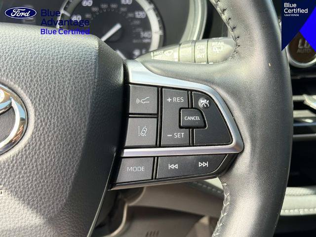Used 2021 Toyota Highlander Limited FWD image 23