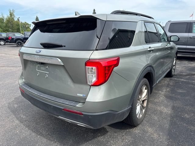 Certified 2020 Ford Explorer XLT w/ Equipment Group 202A AWD/4WD image 11