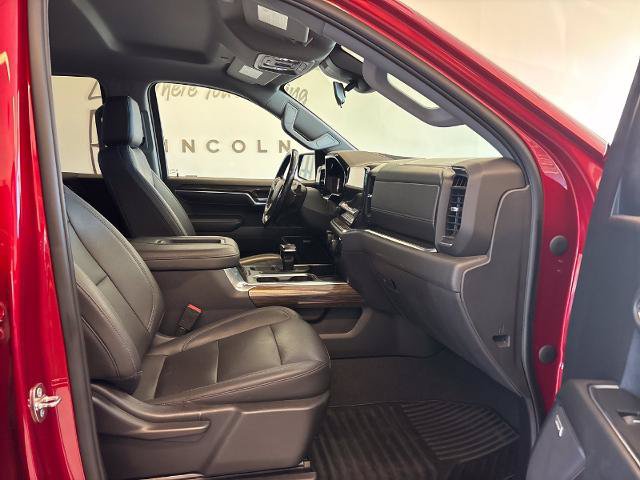 Used 2022 Chevrolet Silverado 1500 RST w/ Convenience Package II AWD/4WD image 7