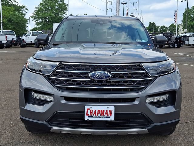 Certified 2021 Ford Explorer XLT w/ Equipment Group 202A AWD/4WD image 2