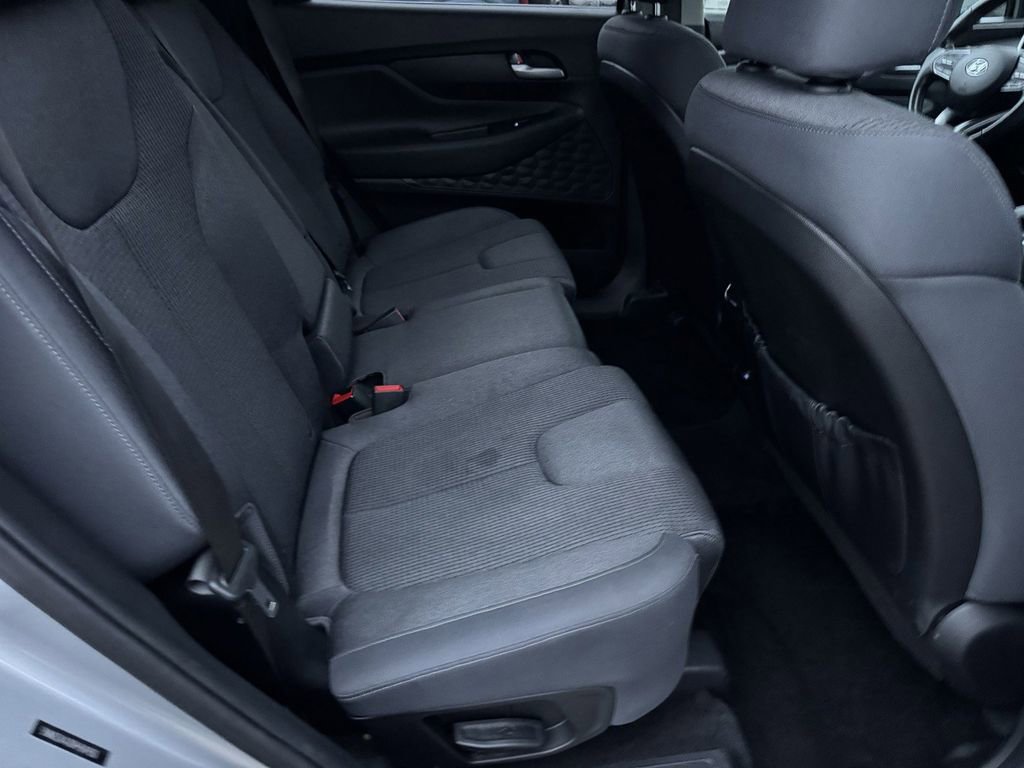 Used 2023 Hyundai Santa Fe SEL image 6