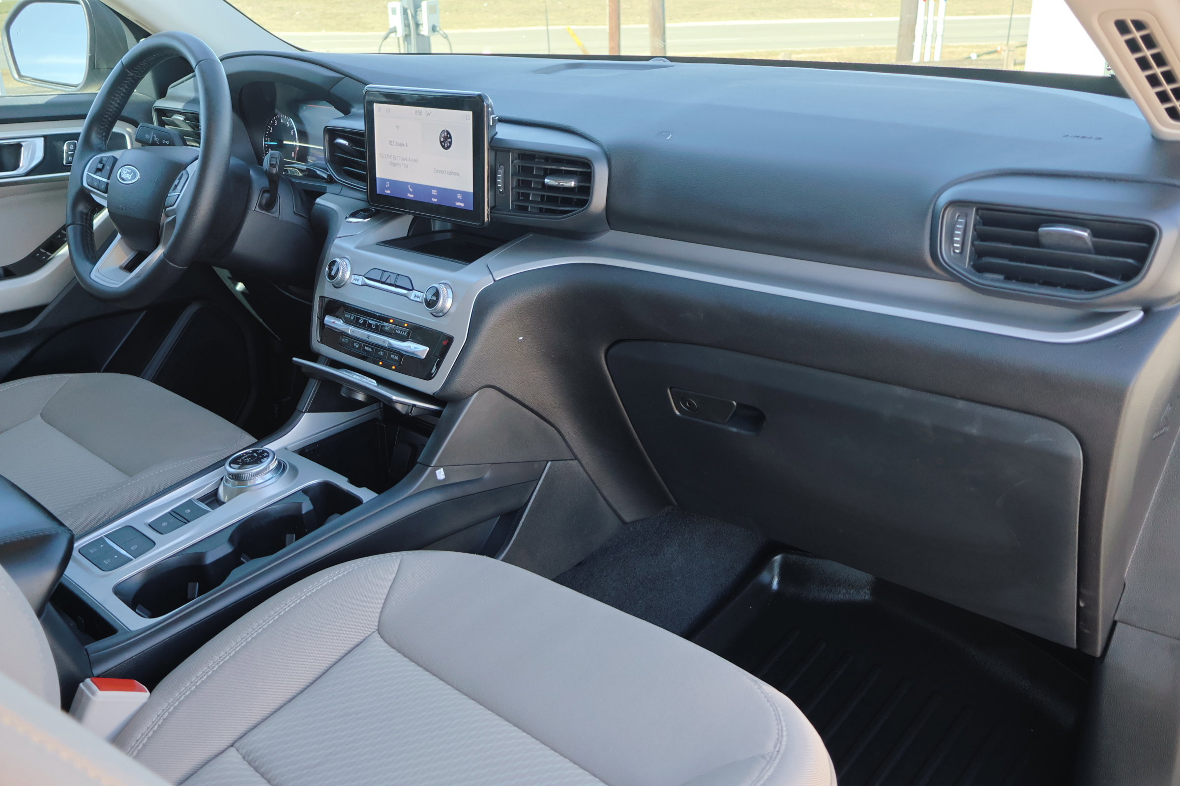 Certified 2023 Ford Explorer XLT image 52