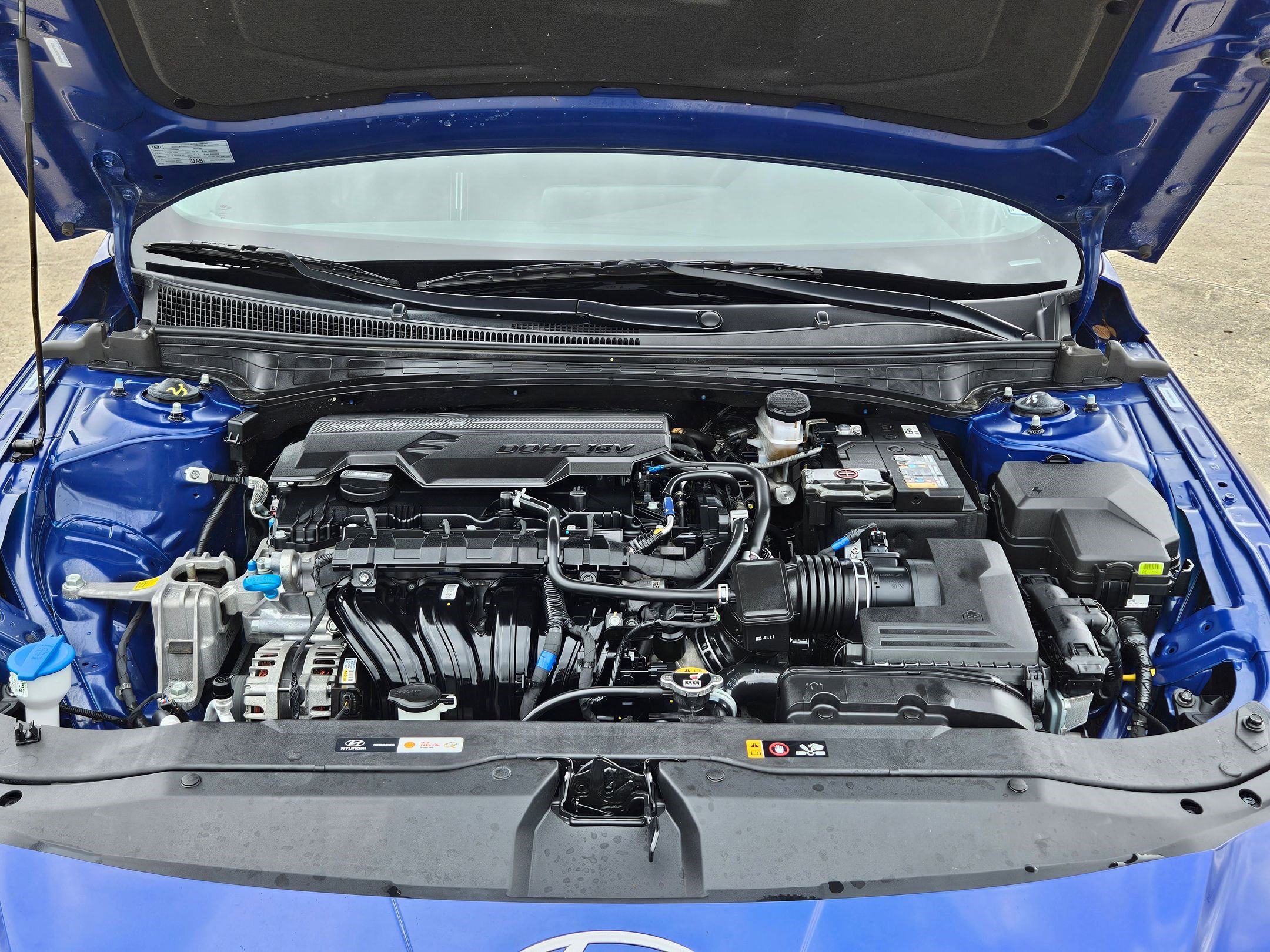 Used 2025 Hyundai Elantra SEL FWD image 35