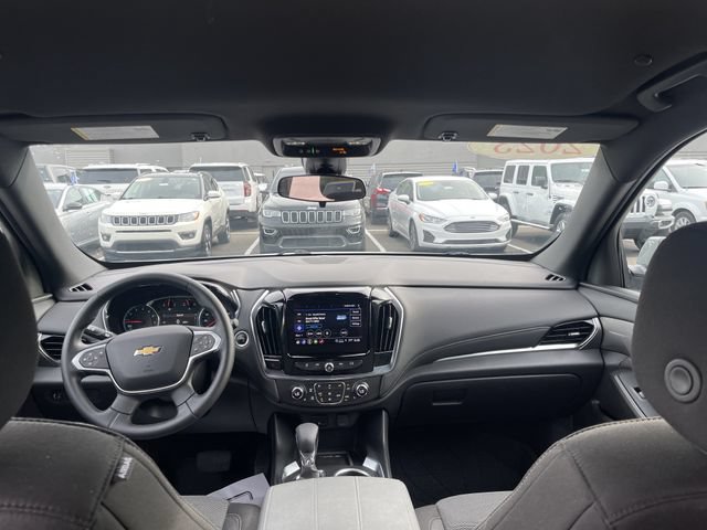 Used 2023 Chevrolet Traverse LT FWD image 27