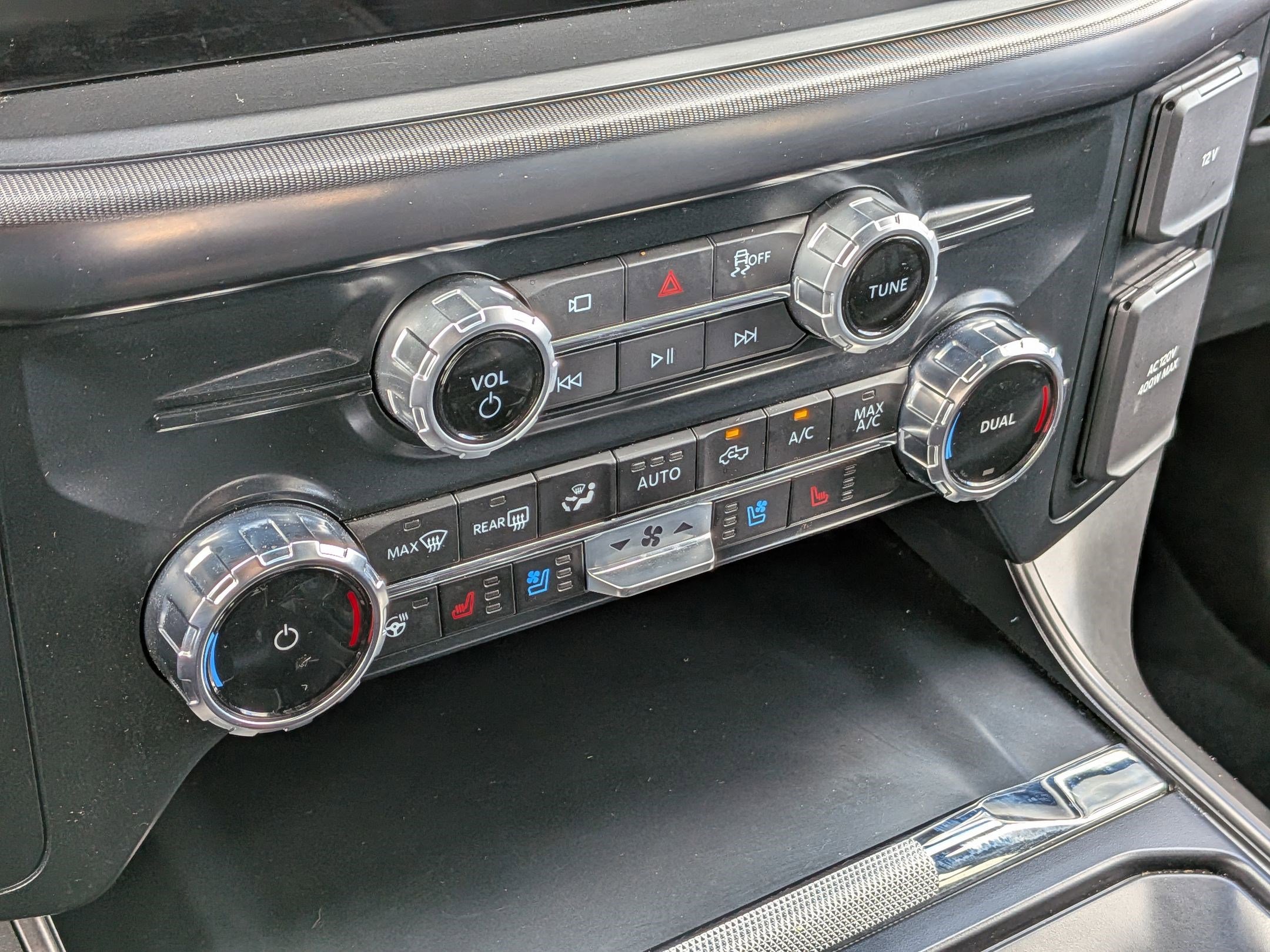 Certified 2025 Ford F150 Lariat image 29