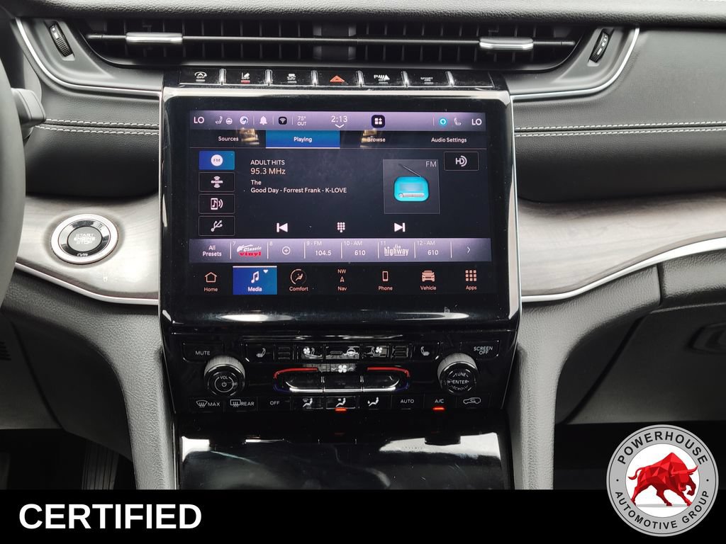 Used 2023 Jeep Grand Cherokee Limited w/ Luxury Tech Group II RWD image 22