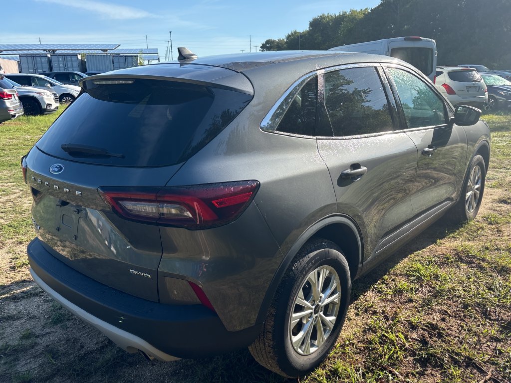 Certified 2023 Ford Escape Active AWD/4WD image 16