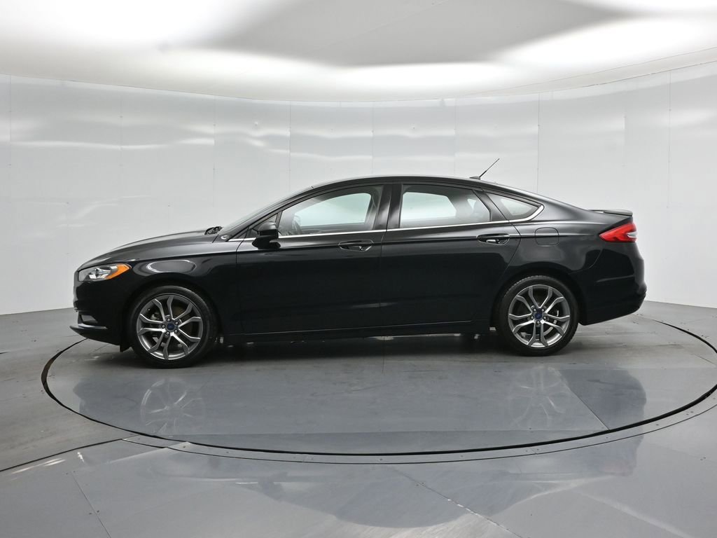 Certified 2017 Ford Fusion SE w/ Equipment Group 201A FWD image 26