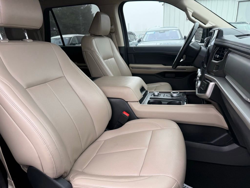 Certified 2024 Ford Expedition Max XLT image 13