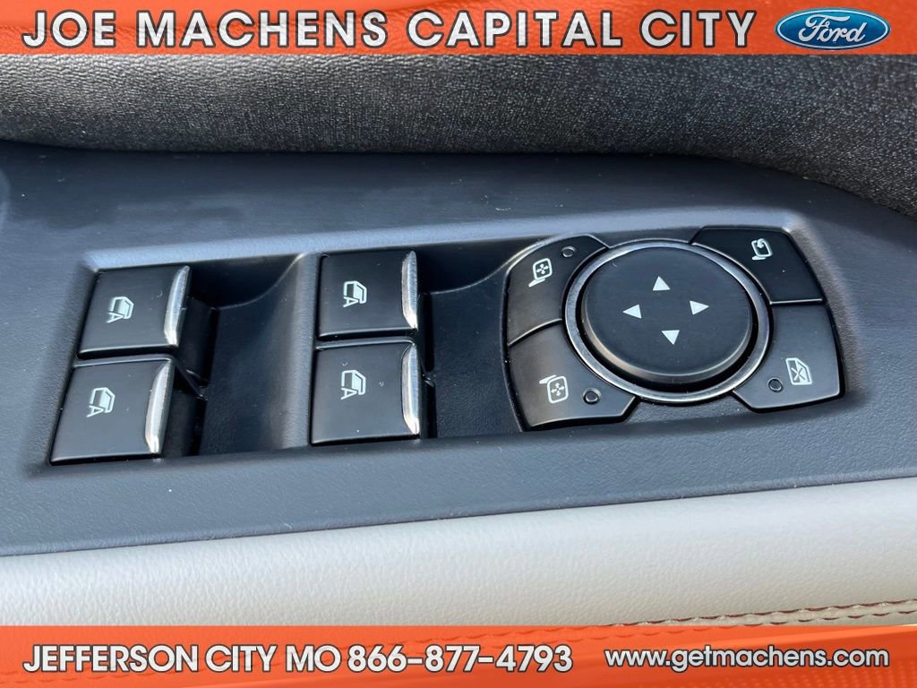 Certified 2025 Ford Expedition Active image 22