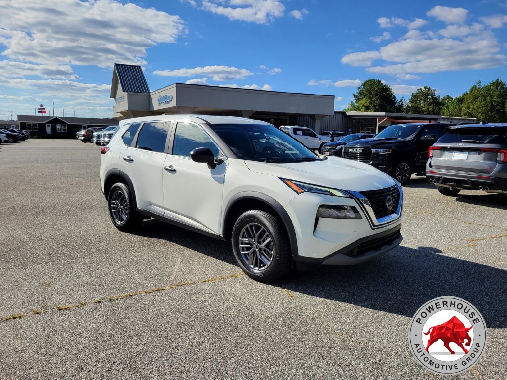 Used 2023 Nissan Rogue S AWD/4WD image 9