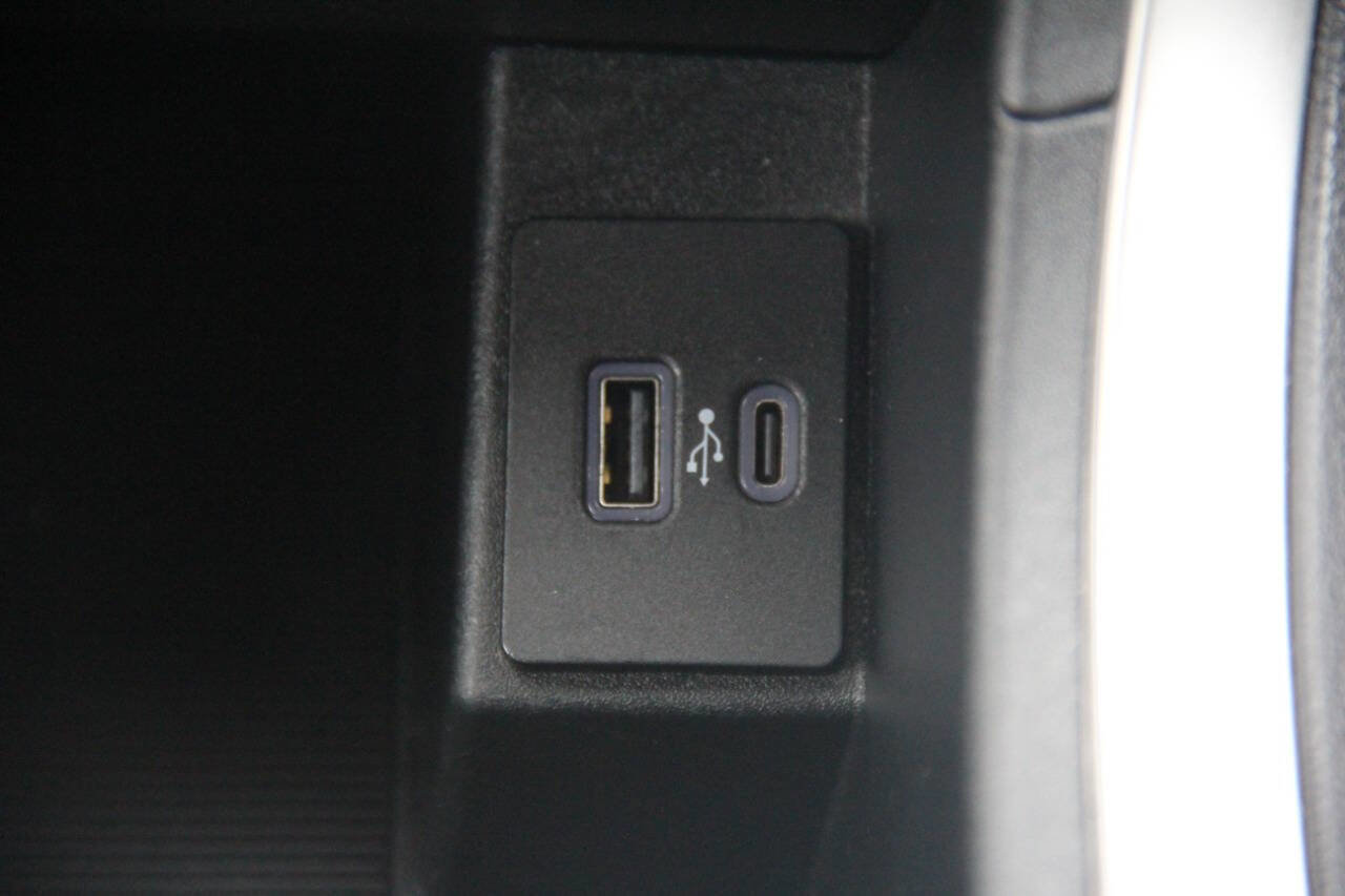 Certified 2024 Ford Edge SEL AWD/4WD image 22
