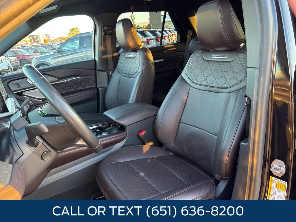Certified 2025 Ford Explorer Platinum w/ Ultimate Package image 29