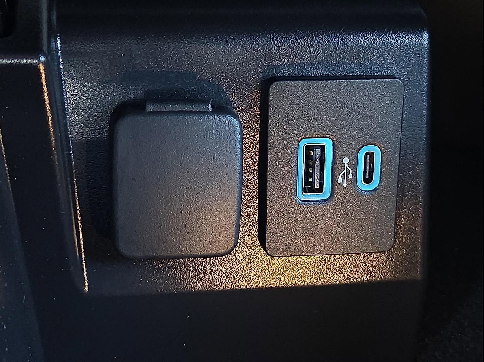 Certified 2023 Ford Explorer ST w/ Equipment Group 401A image 18