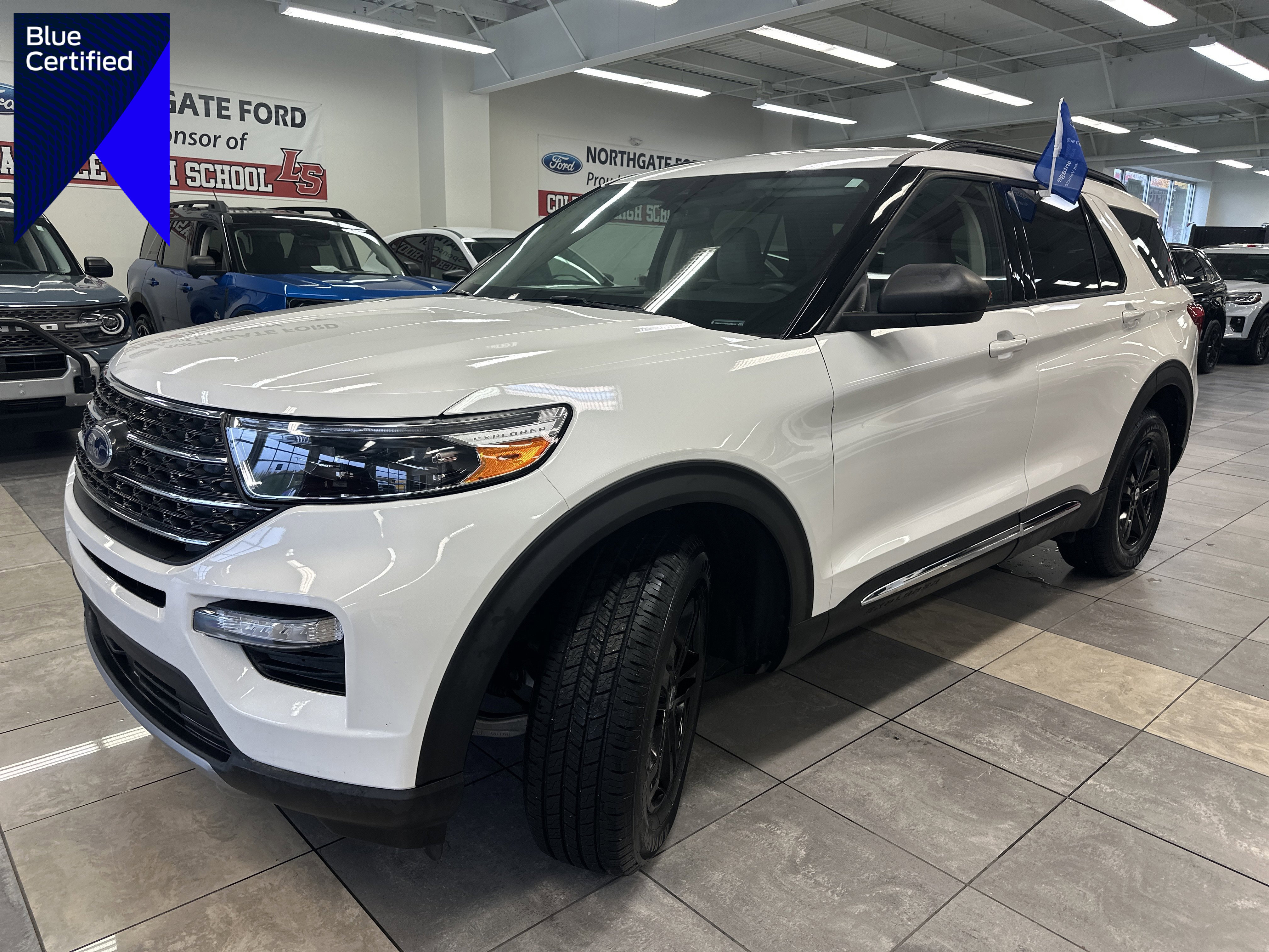Certified 2022 Ford Explorer XLT w/ Equipment Group 202A