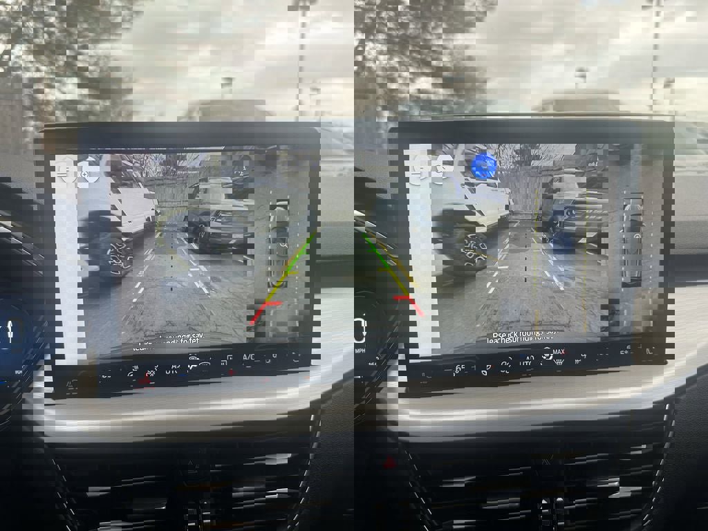 Certified 2024 Ford Escape Platinum image 21