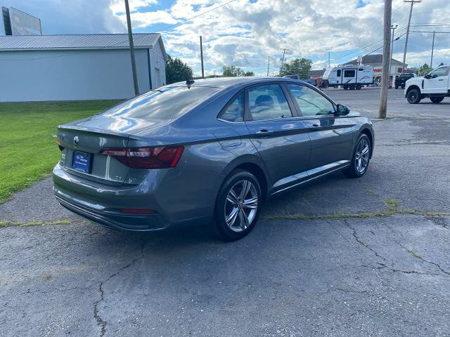 Used 2022 Volkswagen Jetta SE FWD image 6