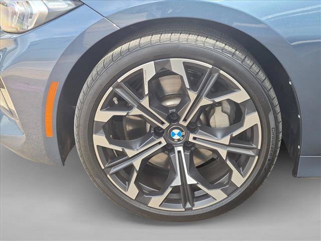 Used 2025 BMW 330i Sedan w/ Premium Package RWD image 25