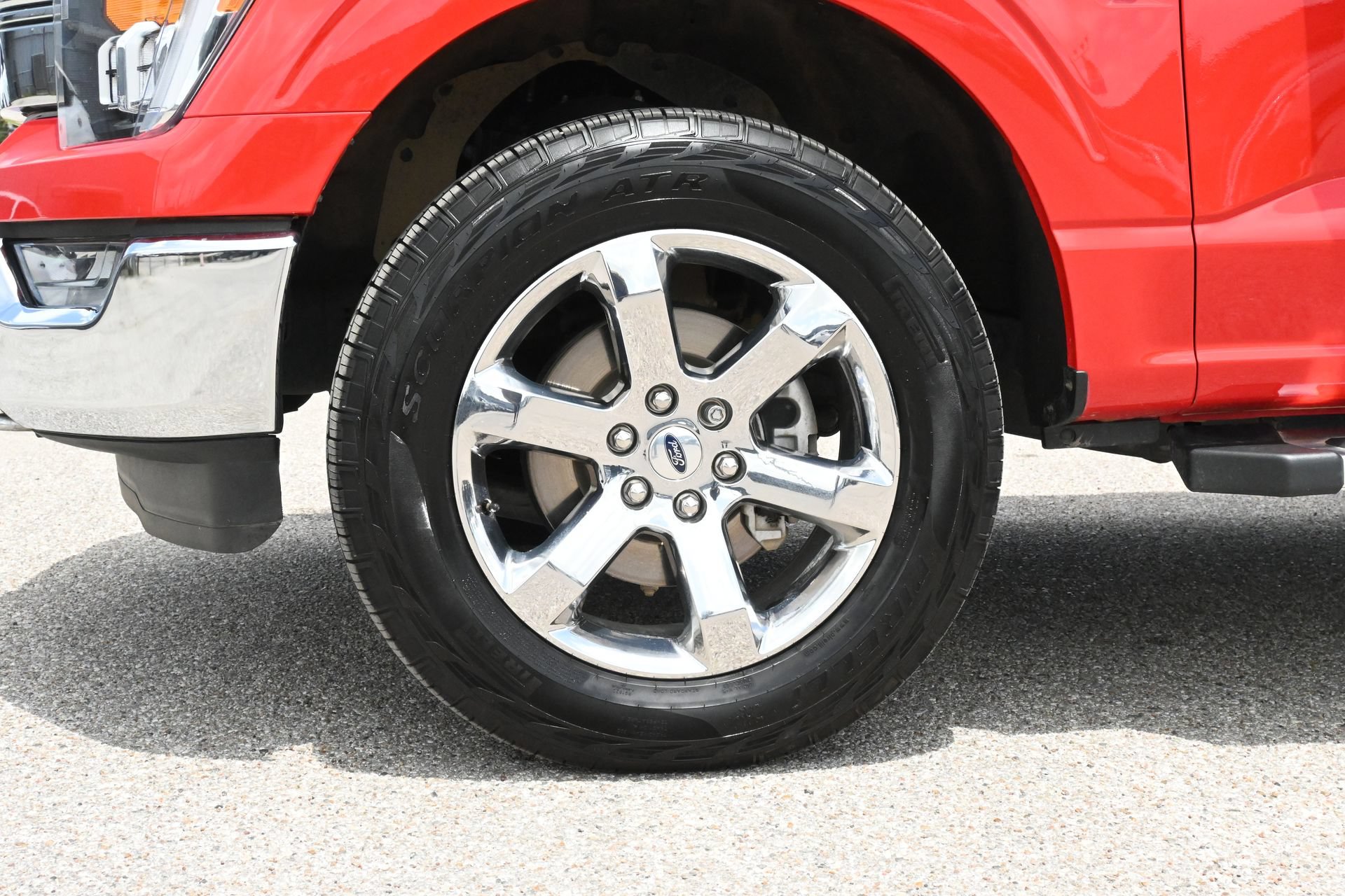 Certified 2023 Ford F150 Lariat w/ FX4 Off-Road Package AWD/4WD image 27