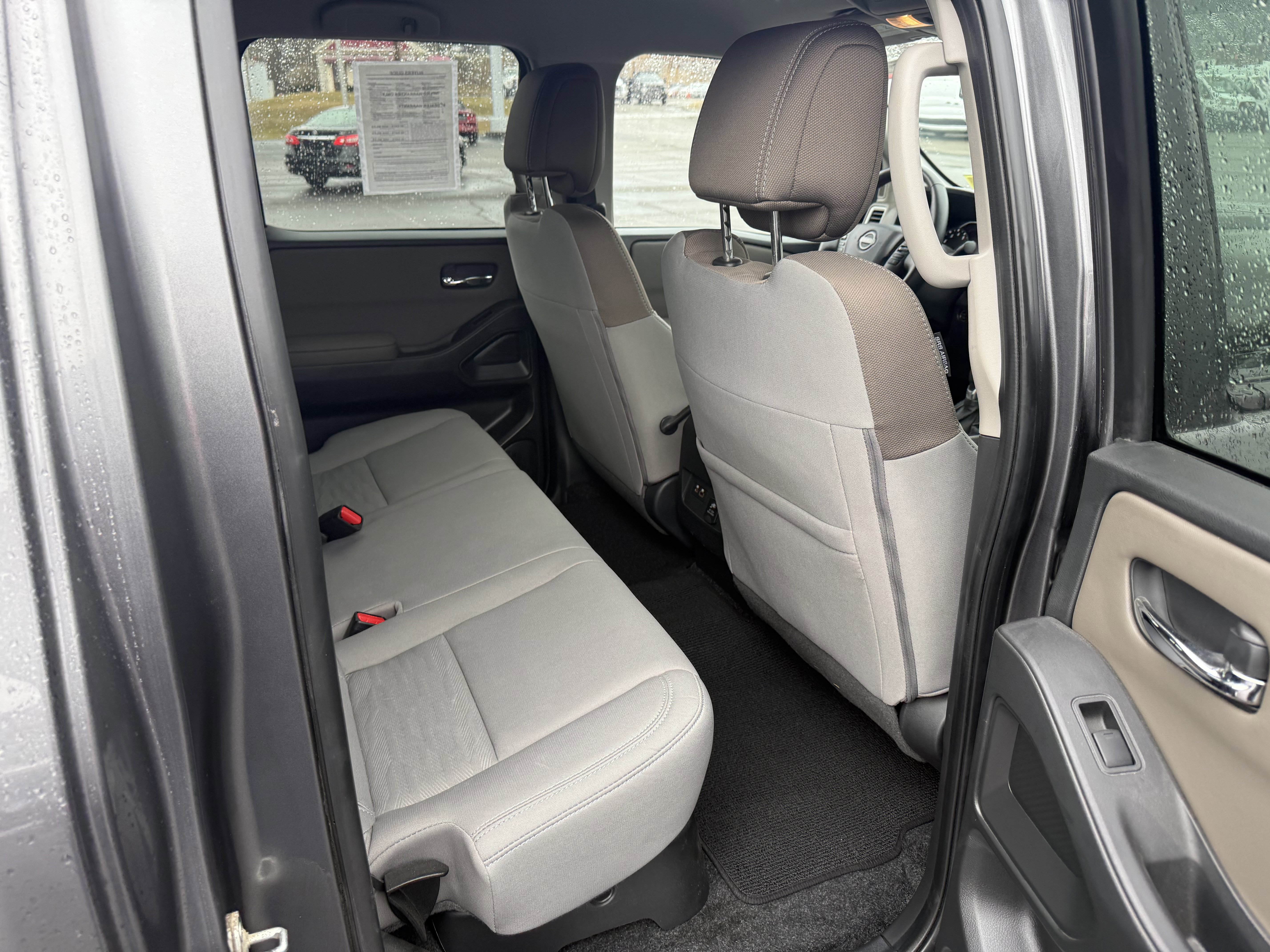 Used 2023 Nissan Frontier SV w/ SV Convenience Package image 10