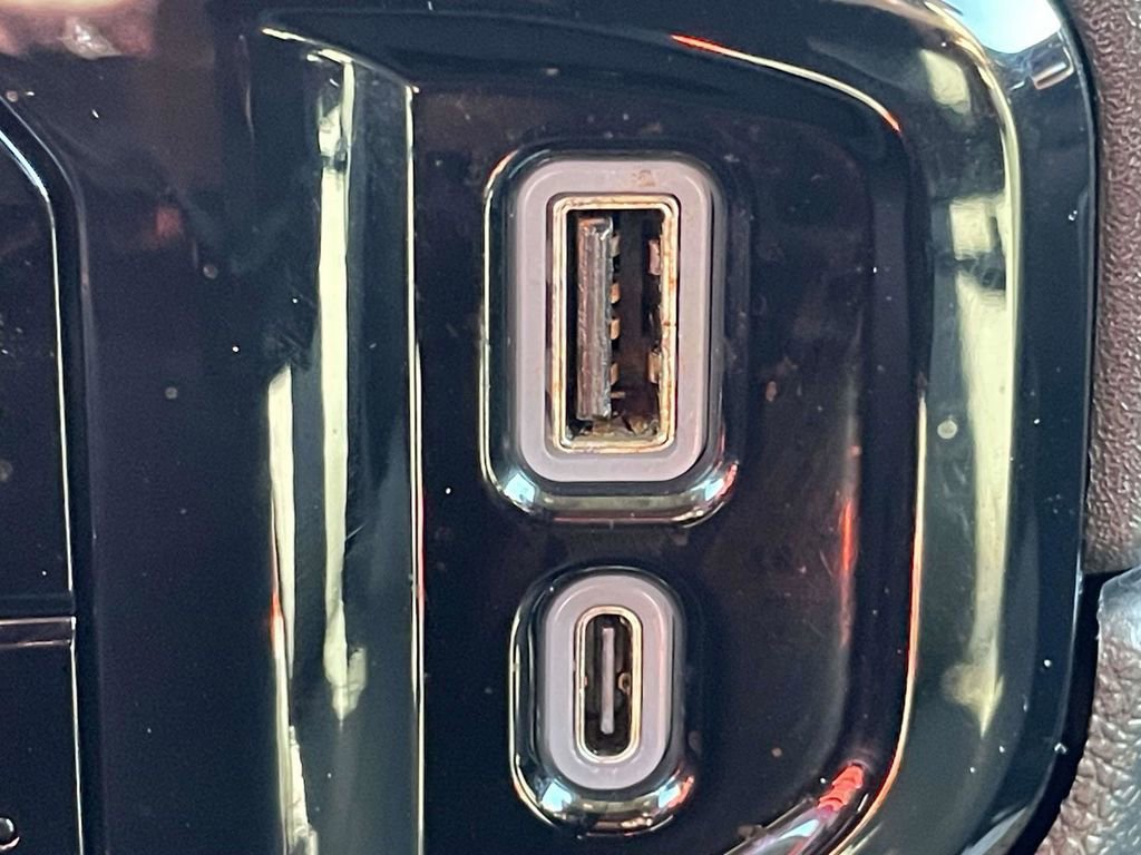 Used 2023 Chevrolet Silverado 1500 LT image 23