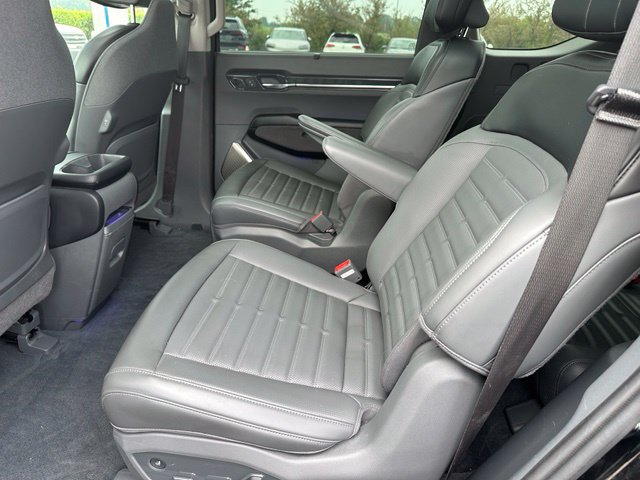 Used 2024 Kia EV9 Land AWD/4WD image 17