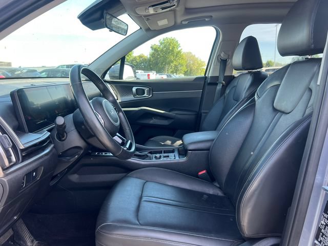 Used 2024 Kia Sorento S w/ Panoramic Sunroof Package AWD/4WD image 3